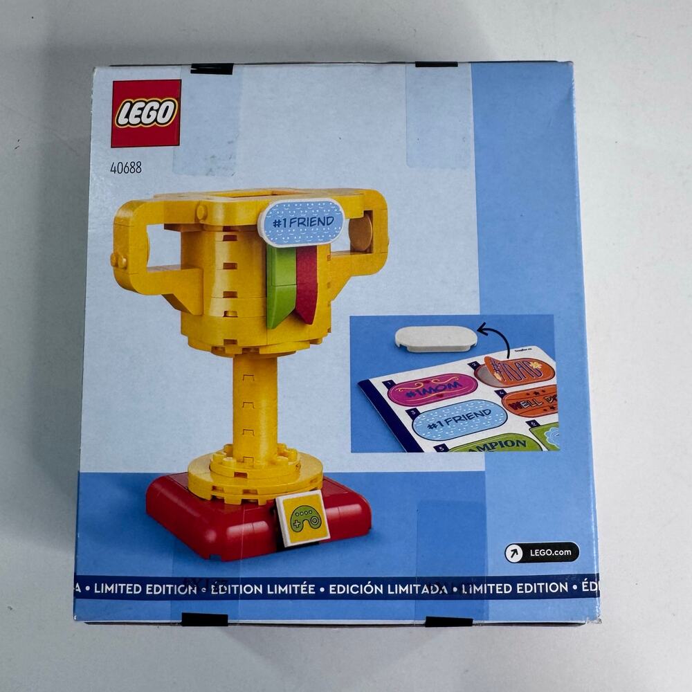Lego 40688 Trophy Award Customizable Limited Edition 157 pieces New in Box